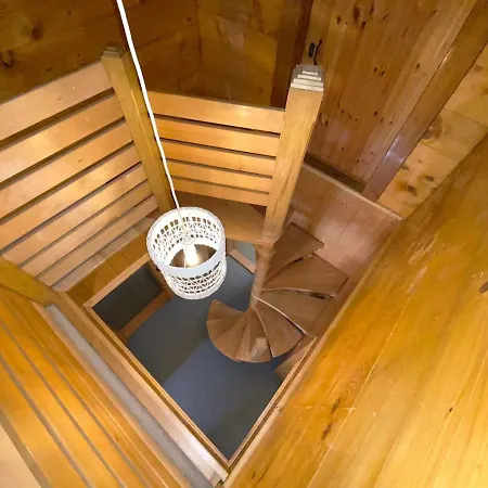 Alis - Grosses Chalet, Nahe Sportarena Und Skilift, Bis 9 Personen * Leukerbad