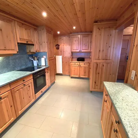 Alis - Grosses Chalet, Nahe Sportarena Und Skilift, Bis 9 Personen *