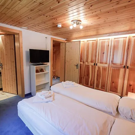 Appartement Alis - Grosses Chalet, Nahe Sportarena Und Skilift, Bis 9 Personen