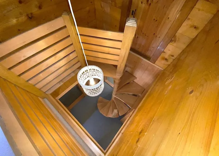 Alis - Grosses Chalet, Nahe Sportarena Und Skilift, Bis 9 Personen * Leukerbad