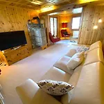 Alis - Grosses Chalet, Nahe Sportarena Und Skilift, Bis 9 Personen